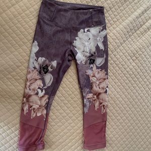 CALIA by Carrie Underwood leggings
